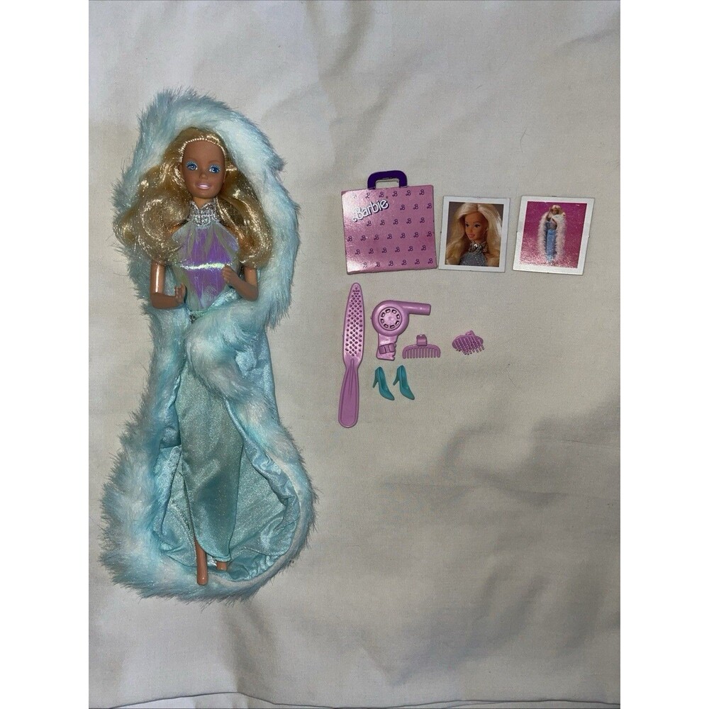VTG 1985 Magic Moves Barbie Works! Philippines Many Accessories Shoes Etc